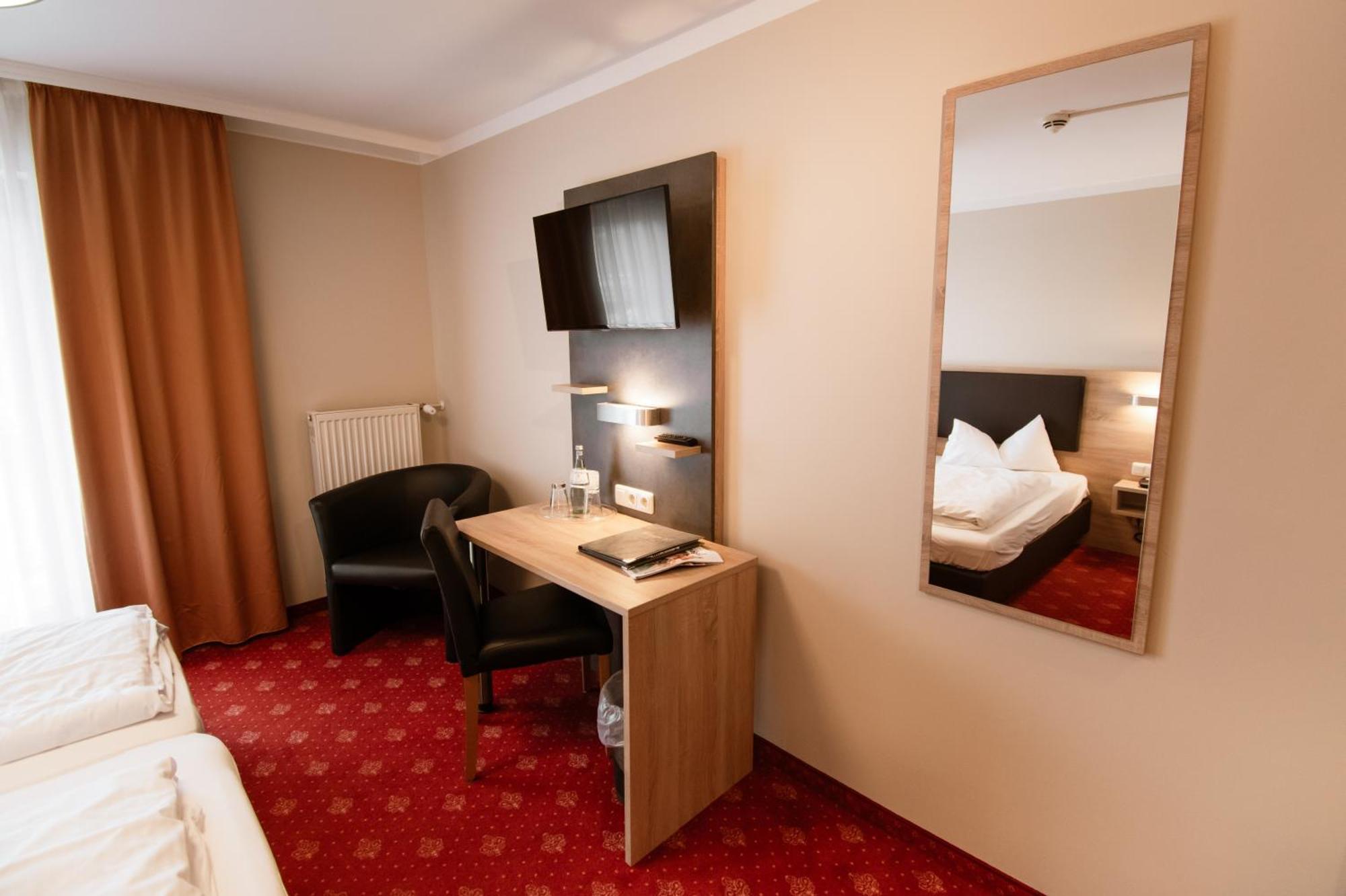 Hotel Pockinger Hof Pocking  Eksteriør billede